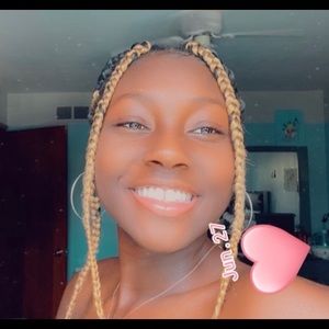 Meet your Posher, Amiya